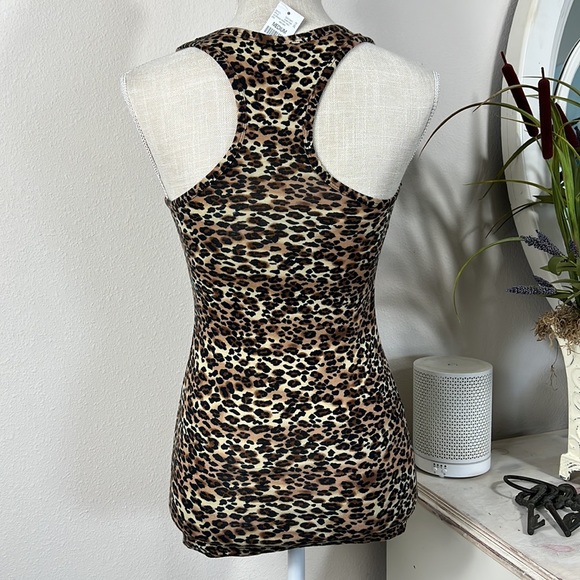 Heart & Hips M Animal Print Tank - Picture 8 of 12
